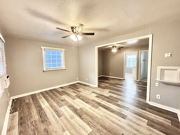 2nd image of 1725.5 P St #8