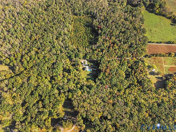 4th image of 6085 Tucker Rd