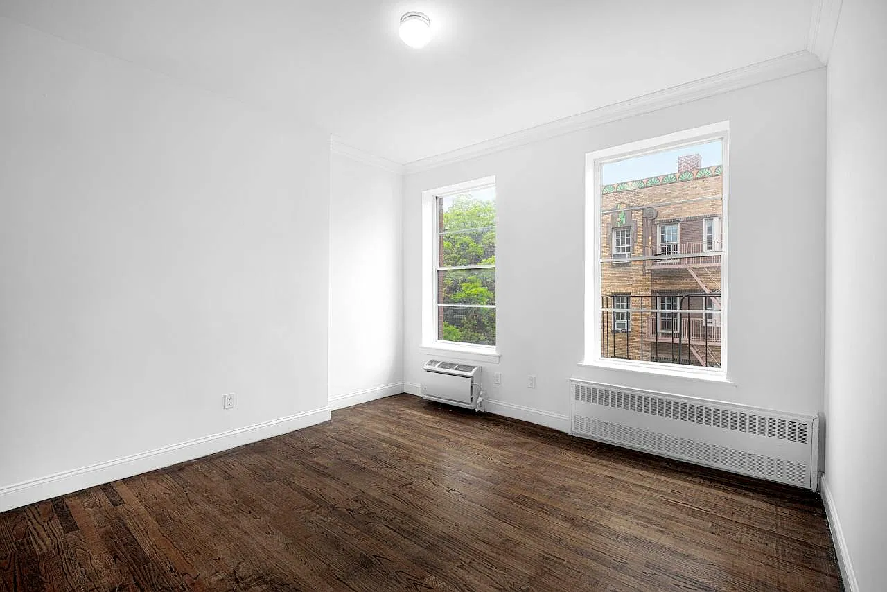 21 Grove Street — Photo 2