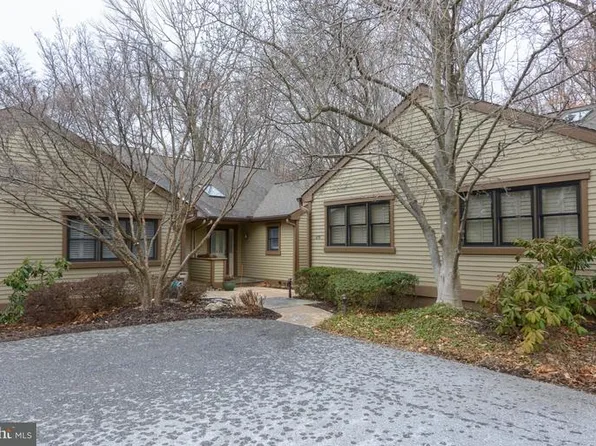675 Heatherton Ln, West Chester, PA 19380