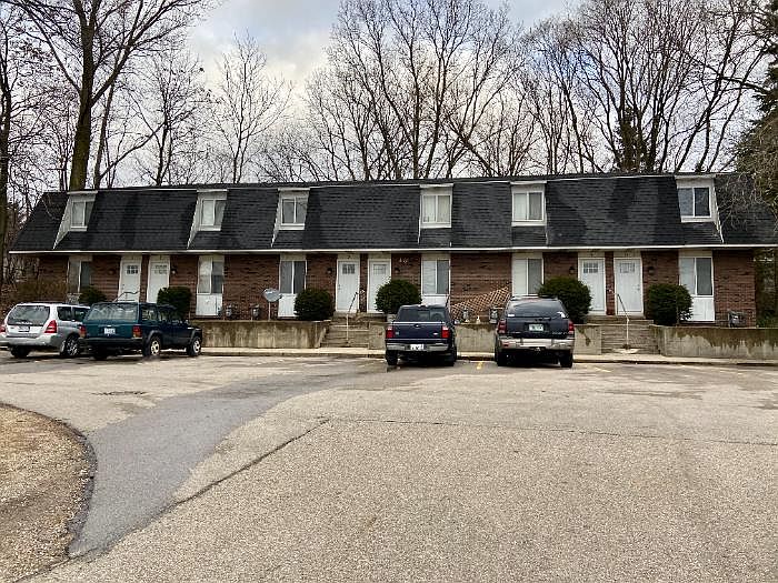 1st image of 461 Lincoln Ave