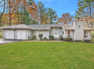 145 Laurel Ln, Effort, PA 18330