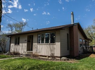 2310 22nd St SW, Mason City, IA 50401