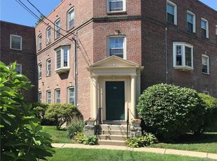 44 Haddon St APT 2, Bridgeport, CT 06605