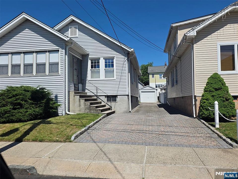 1st image of 9 Hillside Place