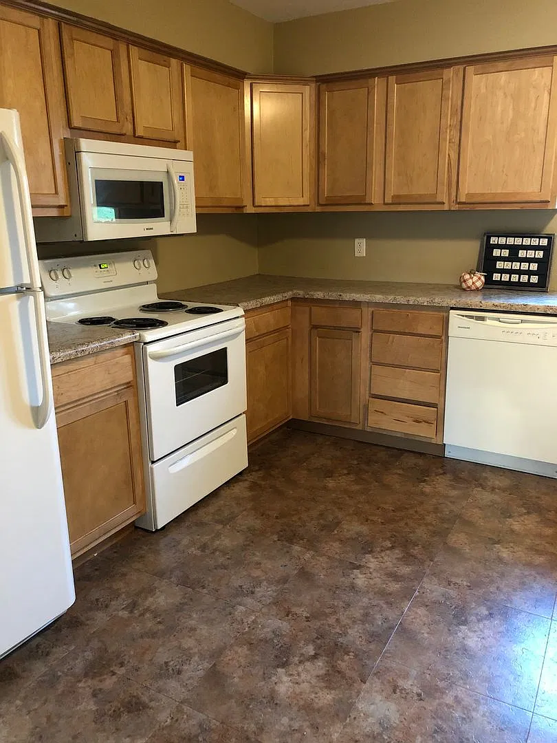 Oakland Apartments — Photo 2