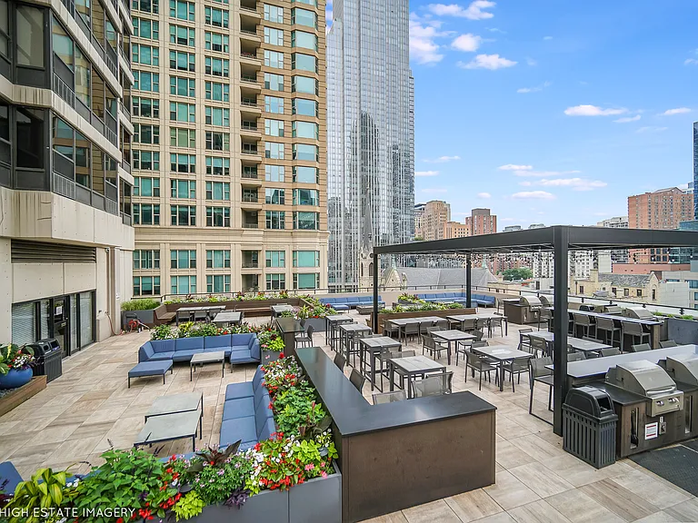 30 E Huron St #3109 — Photo 12