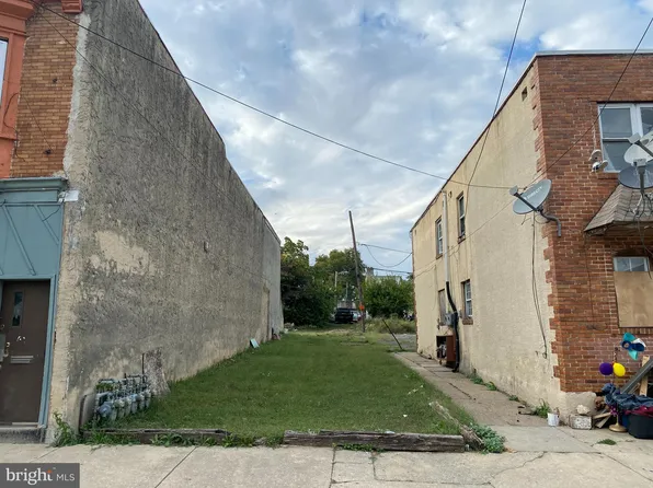 1116 W 3rd St, Chester, PA 19013