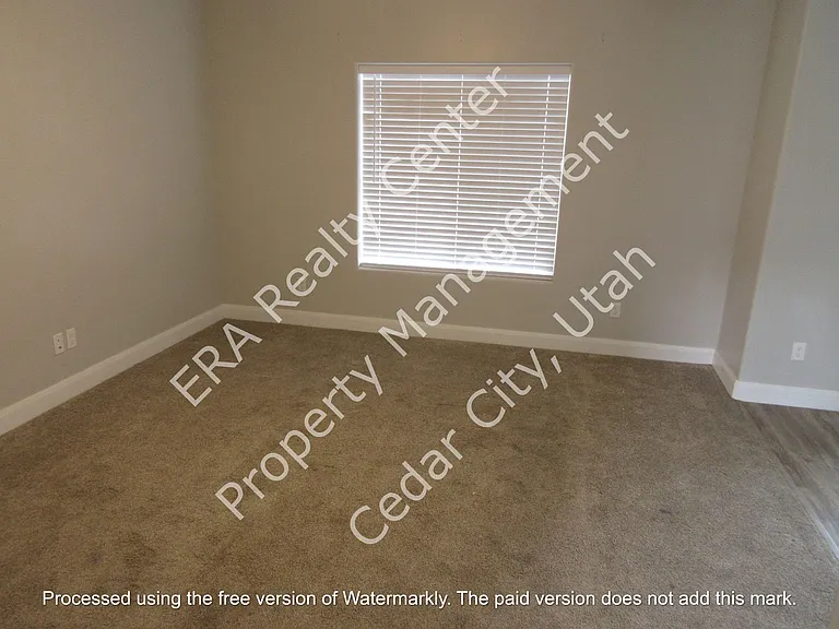 352 W 400 N #D1 — Photo 12