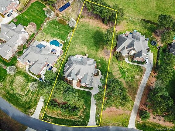 2nd image of 120 Whispering Cove Ct
