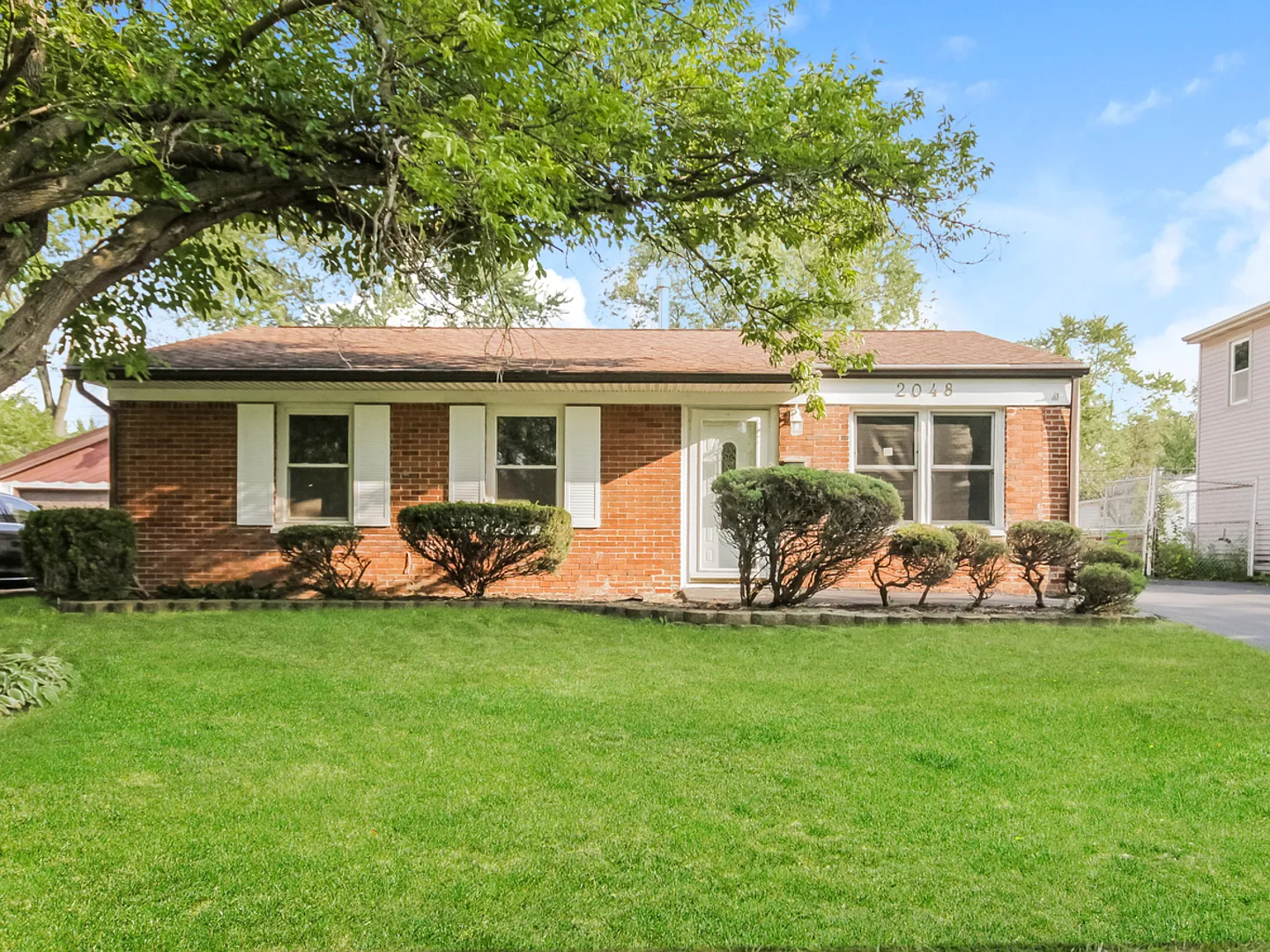 2048 218th Pl photo 1