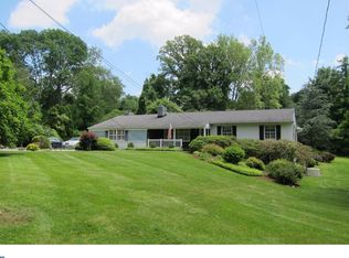 10 Ivy Ln, Glen Mills, PA 19342