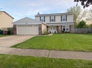 31 Auburn Dr, Glendale Heights, IL 60139