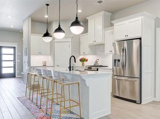 3801 Pettit Blvd, Edmond, OK 73012