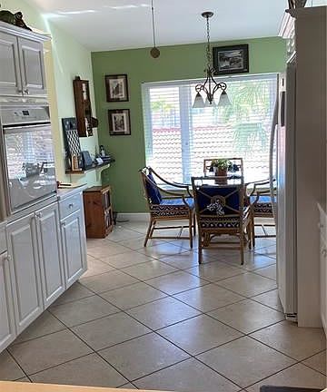 4th image of 2345 Hidden Lake Dr APT 4