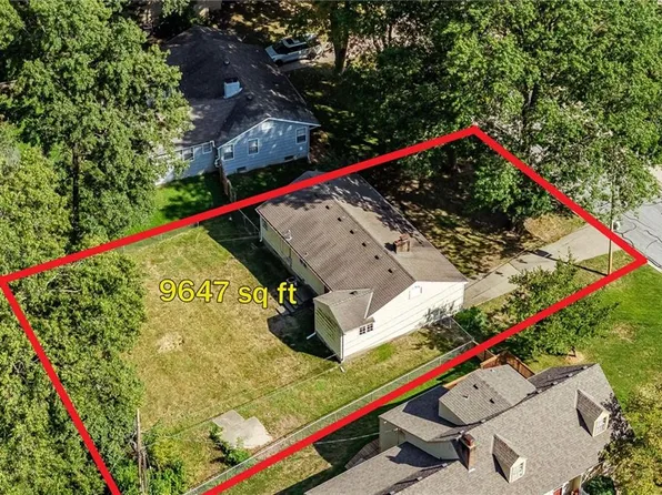 4938 W 78th Ter, Prairie Village, KS 66208