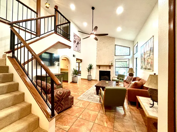 2949 Calle De Ovejas #D, Santa Fe, NM 87505