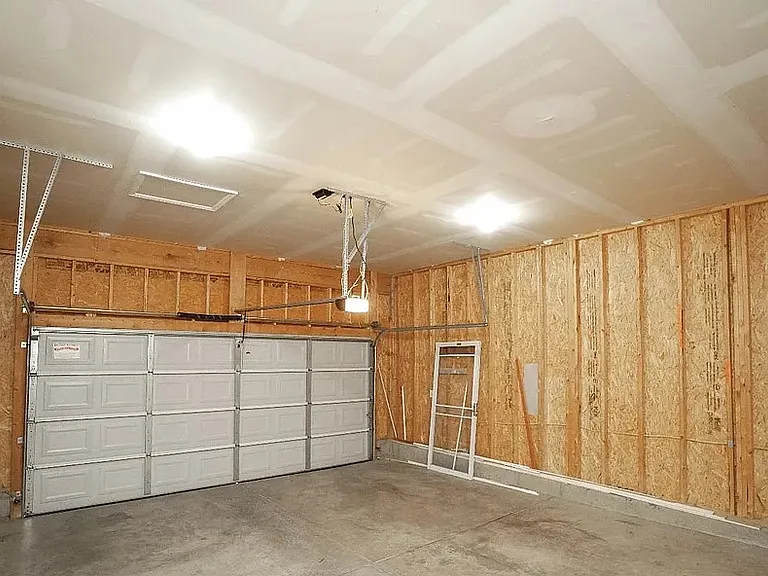 8006 Summerlin Ct — Photo 26