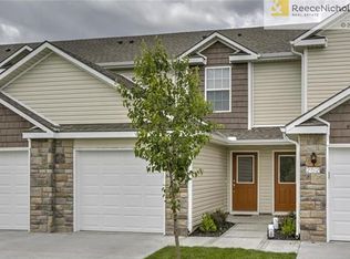 238 Pointe Ln, Raymore, MO 64083