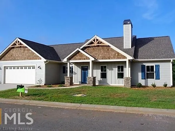 230 Bent Grass Cir, Hayesville, NC 28904