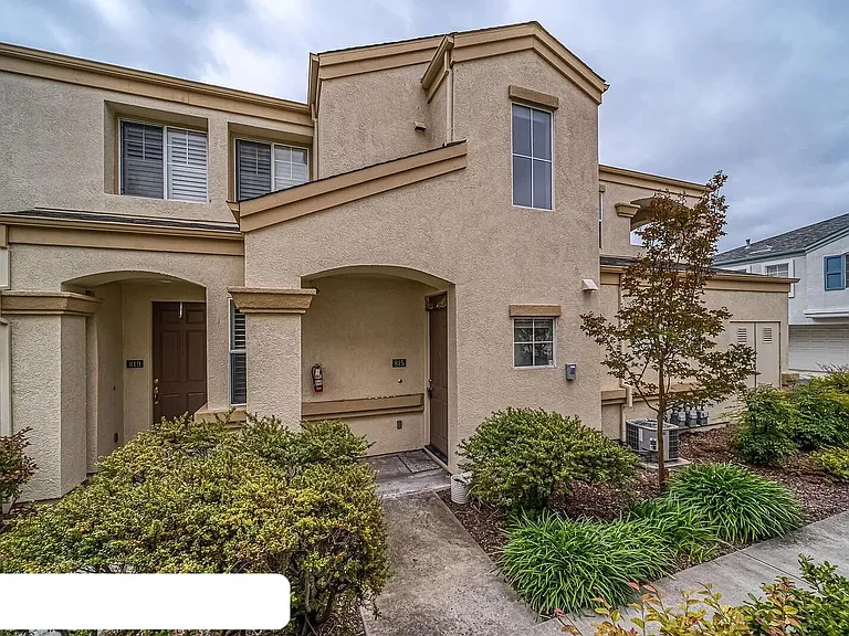 815 Chagall Rd — Photo 2