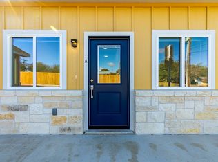705A 5th St, Comfort, TX 78013