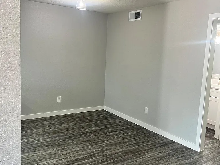 6061 Beverly Hill St — Photo 16