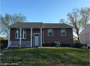 7925 Cawker Ave, Lanham, MD 20706