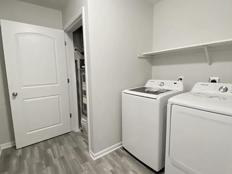 3599 Canal Square Dr — Photo 10