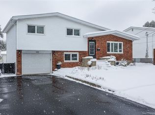 100 Dickson Blvd, Moncton, NB E1E 2P8