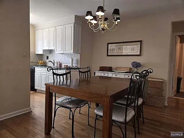 601 Davis Ave #3 — Photo 3