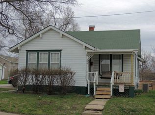 309 W 8th St, Maryville, MO 64468
