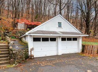 518 S Main St, Naugatuck, CT 06770