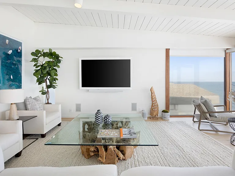 California Beach-Chic design throughout.