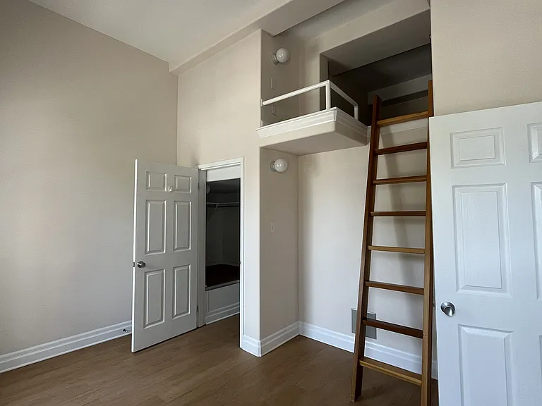 1254 Hollis St — Photo 18