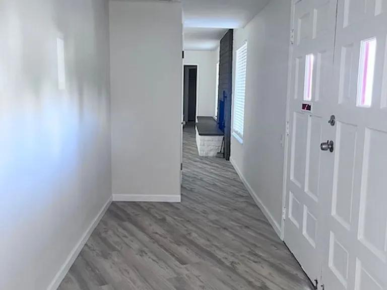 102 Hillside Way — Photo 8