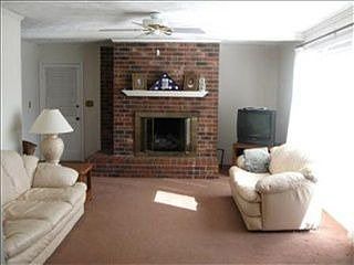 4th image of 114 Charles Dr