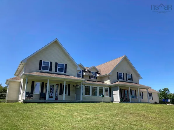 116 Scotts Dr #114, Yarmouth, NS B5A 5J5