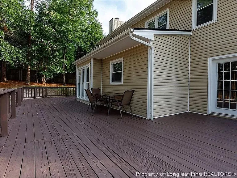 100 Pigeonhouse Ct — Photo 3