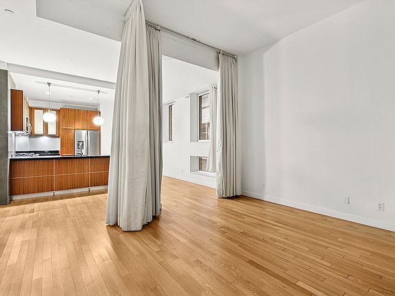 3rd image of 59 John St APT 4H