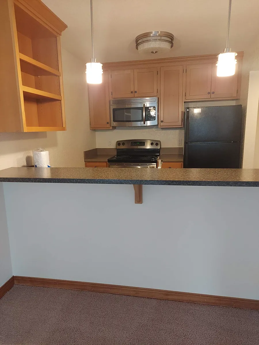 Kitchen breakfast bar - Pinehurst