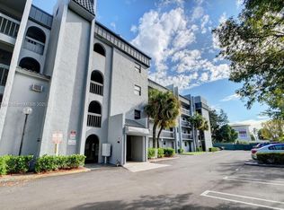 1720 N Congress Ave APT 403, West Palm Beach, FL 33401