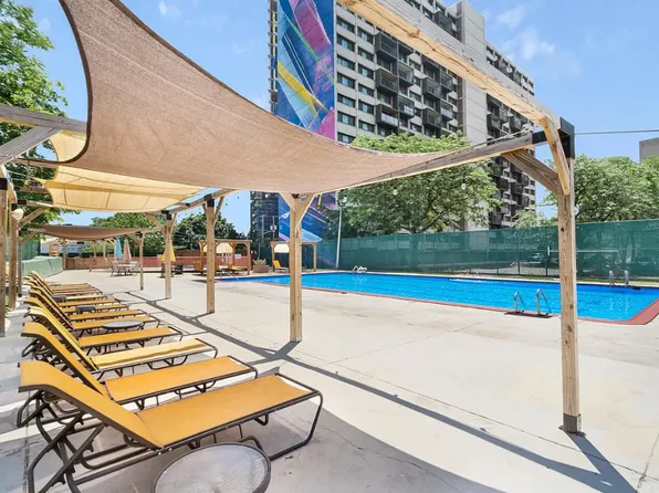 201 Saint Pauls Avenue image 11 of 15