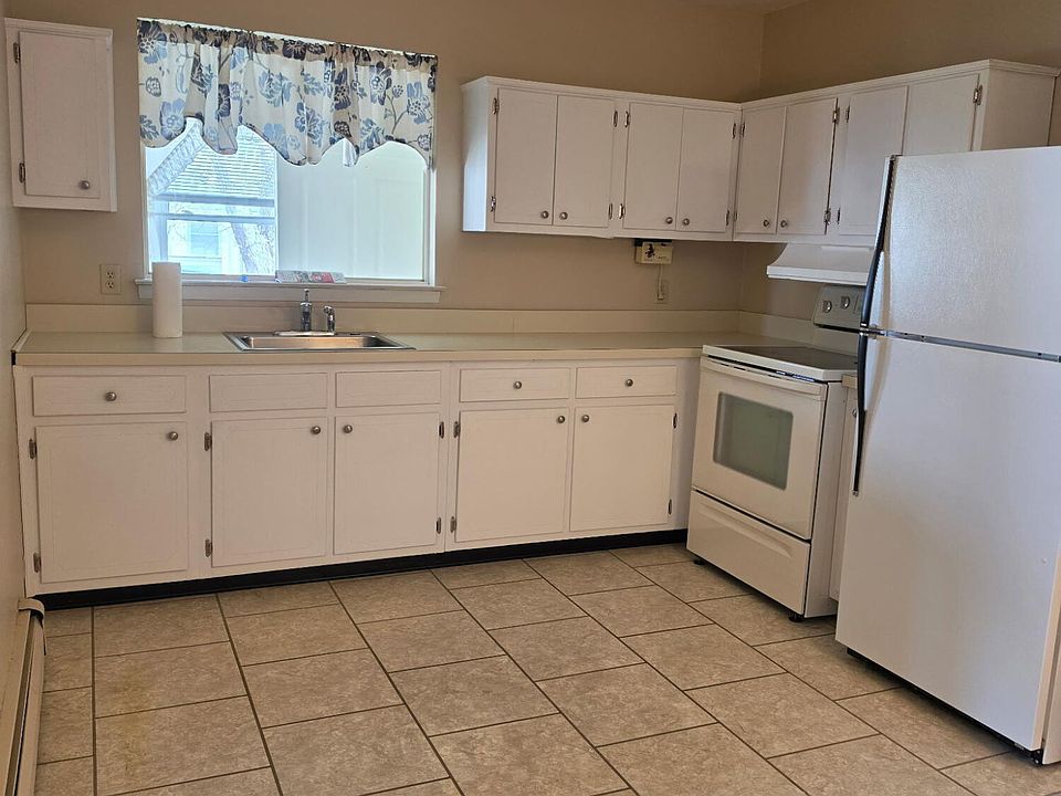 1st image of 22 Acapulco Pl