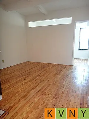 Rented by KVNY Soho | media 14