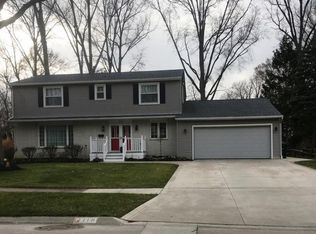118 Glenview Dr, Avon Lake, OH 44012