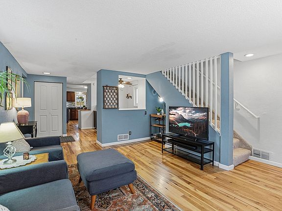 2nd image of 454 Michigan St