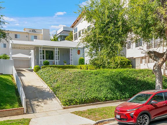 2nd image of 1841 Fairburn Ave