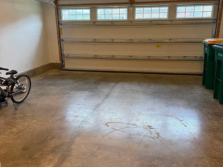 300 Finnegan Ct — Photo 39