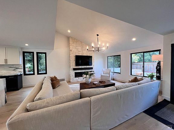 5th image of 1 Greengate Court